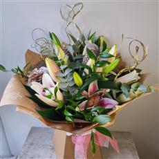 Pink Glitter Christmas Lily Bouquet 