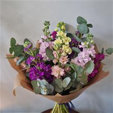 Eco Stock &amp; Foliage Hand Tie 