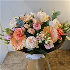 Signature Bouquet - Peach Tea